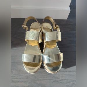 Aldo - Gold Metallic Platform Heel - 8.5